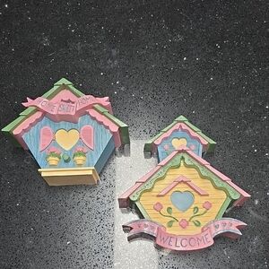 Vintage. Home Interior. Colorful Resin Birdhouse Wall Decor